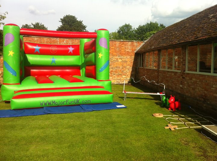 Bouncy castle hire Gloucestershire, Cheltenham, Tewkesbury